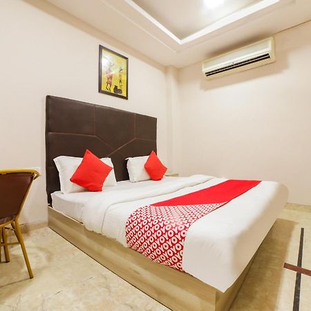 Hotel Sterling Inn, New Delhi Eksteriør bilde