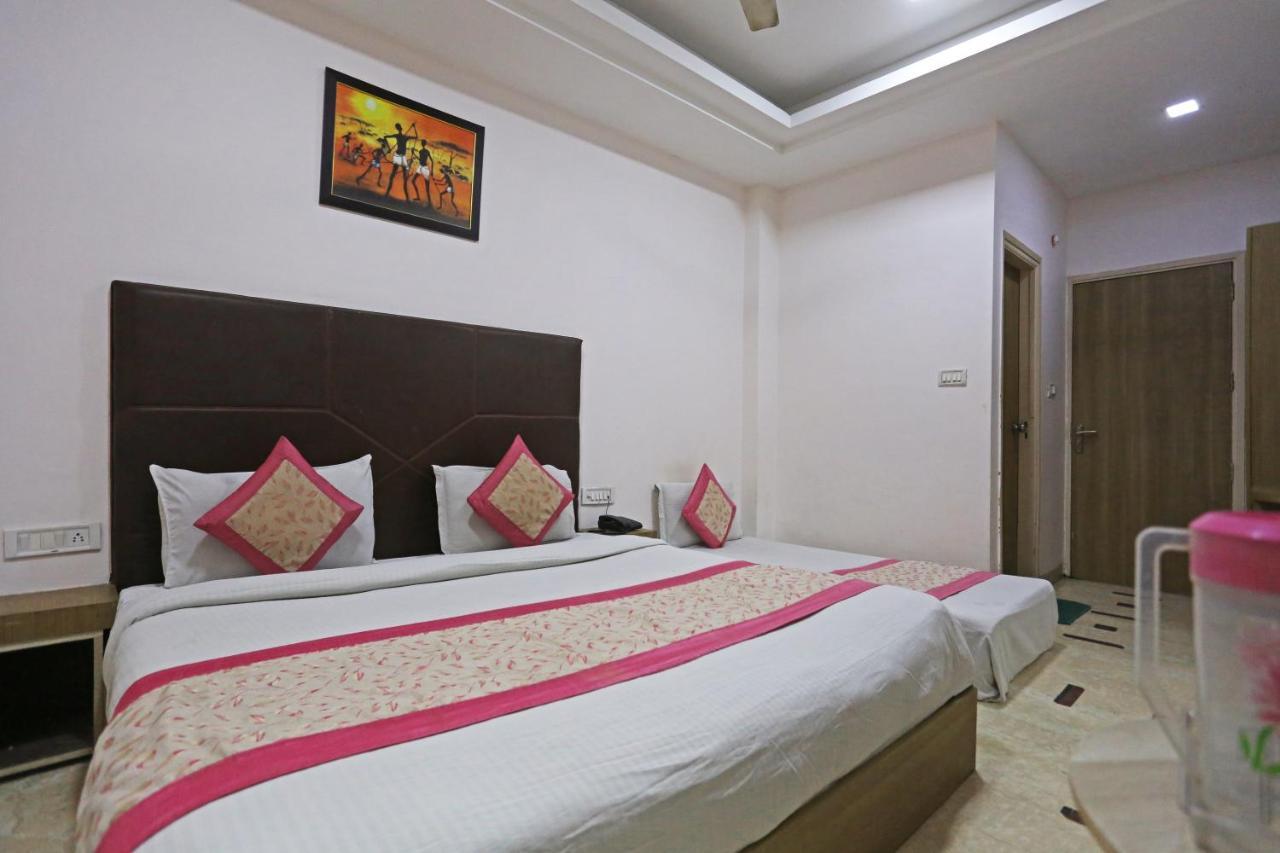 Hotel Sterling Inn, New Delhi Eksteriør bilde