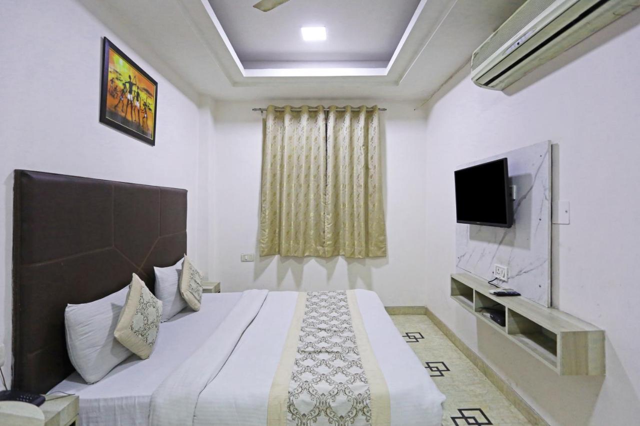 Hotel Sterling Inn, New Delhi Eksteriør bilde