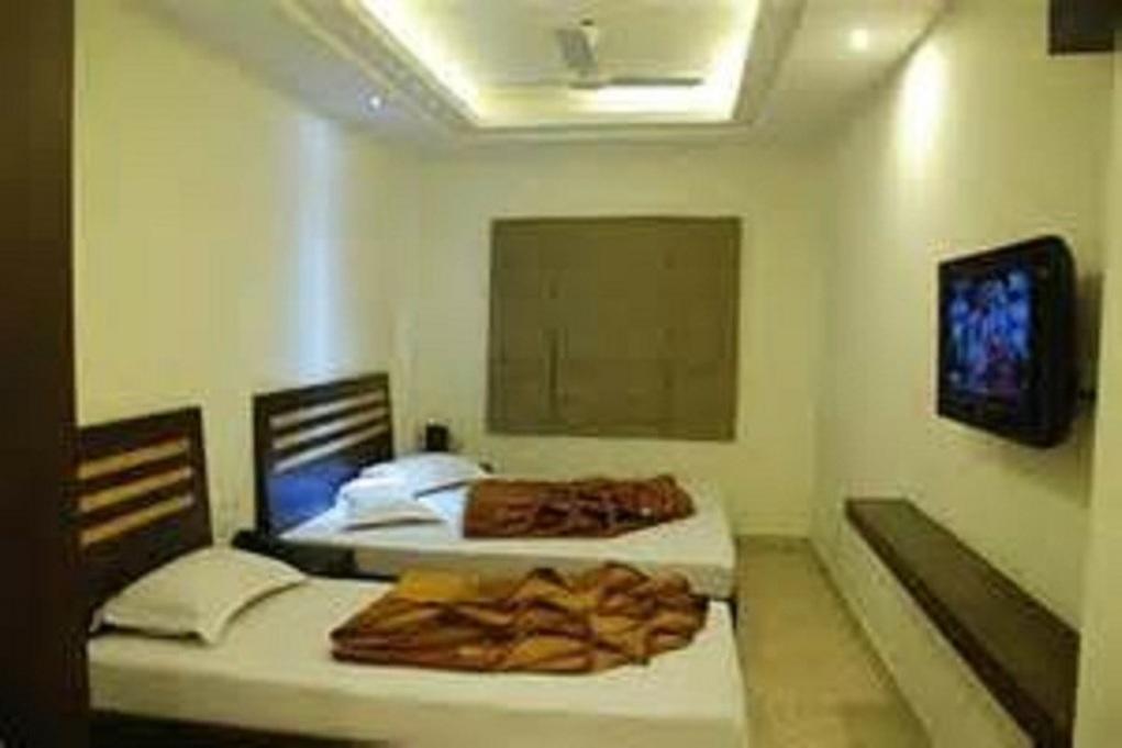 Hotel Sterling Inn, New Delhi Eksteriør bilde
